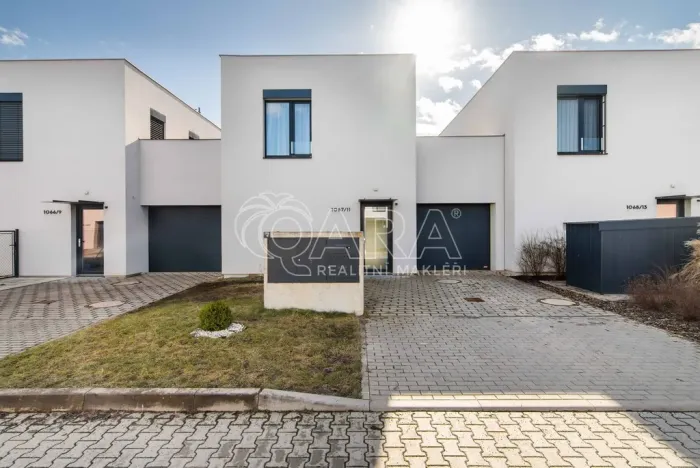 Prodej rodinného domu, Praha - Čakovice, Kurta Hubera, 136 m2