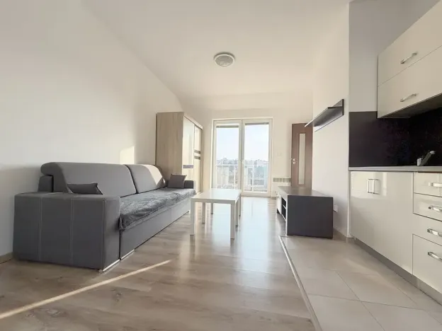 Pronájem bytu 2+kk, Praha - Záběhlice, Ke skalkám, 36 m2