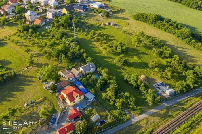 Prodej pozemku pro bydlení, Police, 2025 m2
