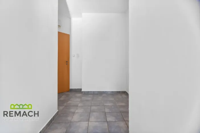 Pronájem bytu 1+kk, Náchod - Lipí, 27 m2