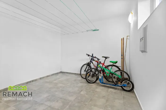 Pronájem bytu 1+kk, Náchod - Lipí, 27 m2