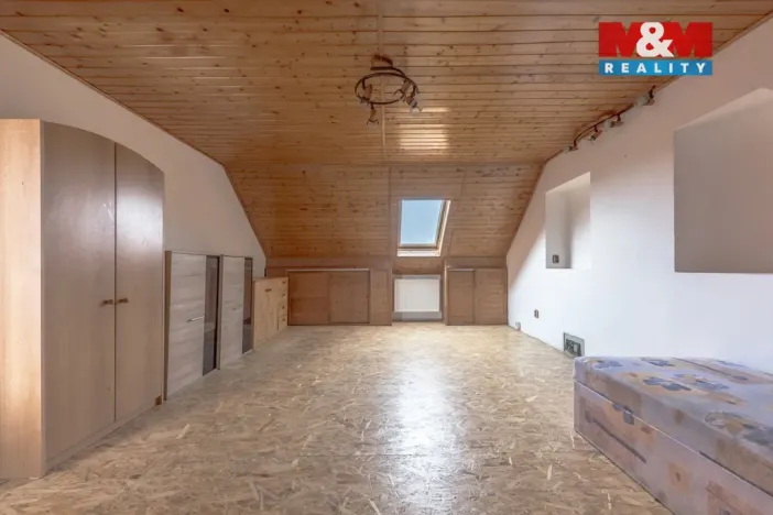 Prodej rodinného domu, Horní Počaply, 180 m2