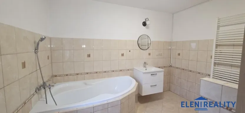 Prodej rodinného domu, Bělá pod Pradědem - Domašov, 228 m2