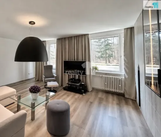 Pronájem bytu 3+kk, Praha - Hostivař, Hornoměcholupská, 68 m2