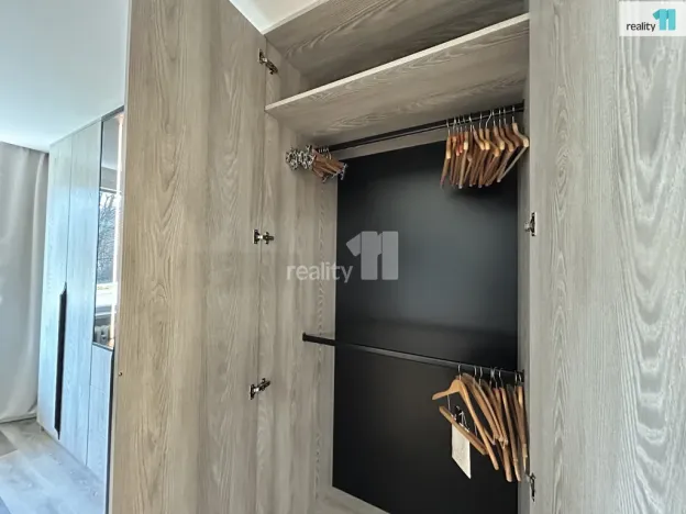 Pronájem bytu 3+kk, Praha - Hostivař, Hornoměcholupská, 68 m2