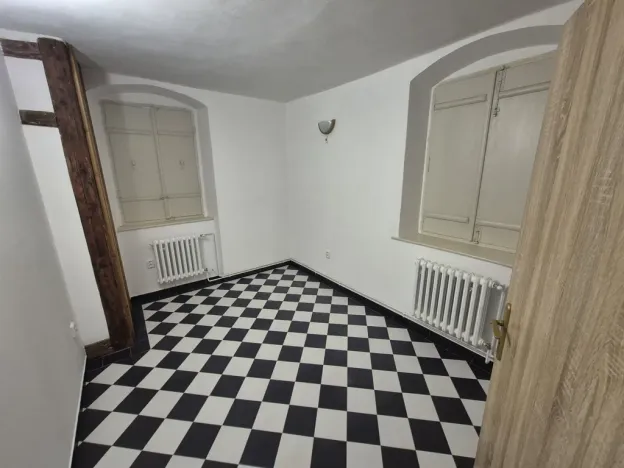 Pronájem bytu 1+1, Sobotka, náměstí Míru, 35 m2