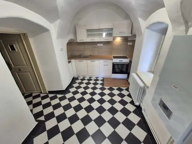 Pronájem bytu 1+1, Sobotka, náměstí Míru, 35 m2