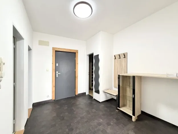 Pronájem bytu 2+kk, Liberec - Liberec VII-Horní Růžodol, Jeronýmova, 64 m2