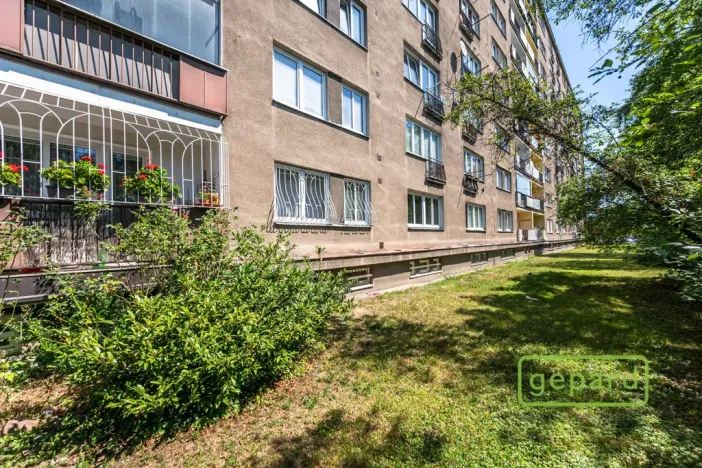 Pronájem bytu 1+1, Praha, Svojšovická, 28 m2