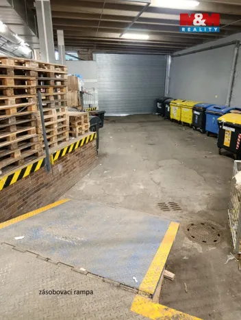 Pronájem skladu, Benešov, Vnoučkova, 77 m2