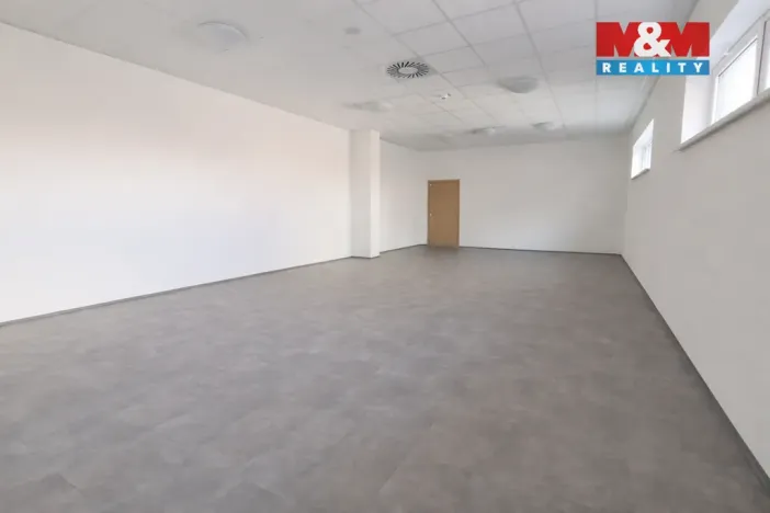 Pronájem obchodního prostoru, Benešov, Vnoučkova, 185 m2