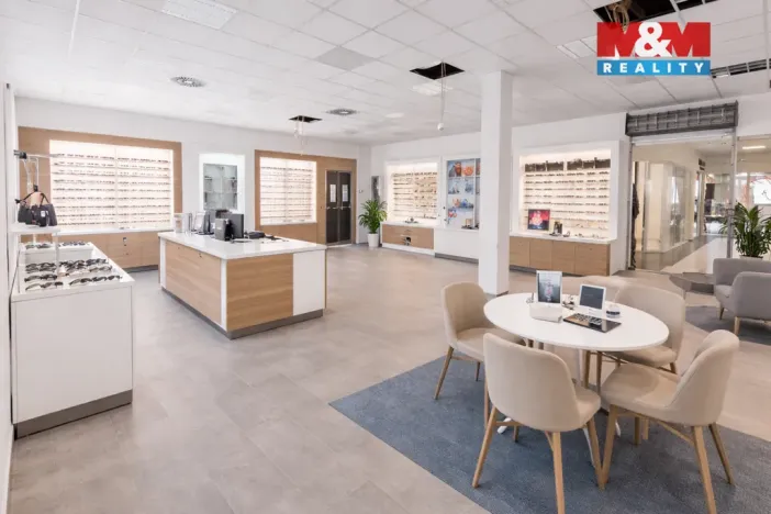 Pronájem obchodního prostoru, Benešov, Vnoučkova, 185 m2