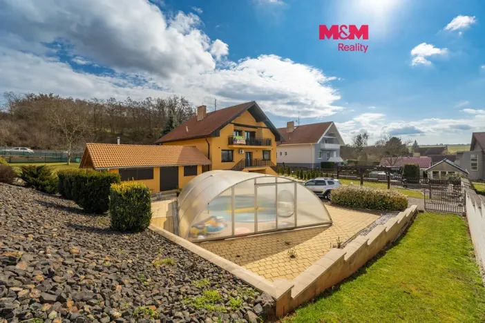 Prodej rodinného domu, Očihov, 280 m2