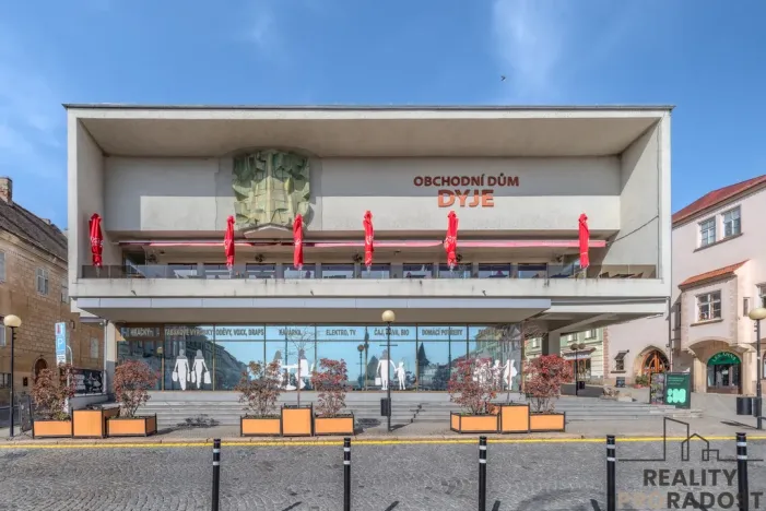 Pronájem obchodního prostoru, Znojmo, Obroková, 180 m2