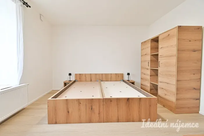 Pronájem bytu 1+1, Brno, Bubeníčkova, 25 m2