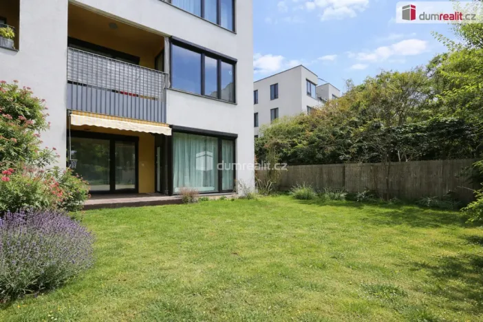 Pronájem bytu 3+kk, Praha - Modřany, Štolcova, 72 m2