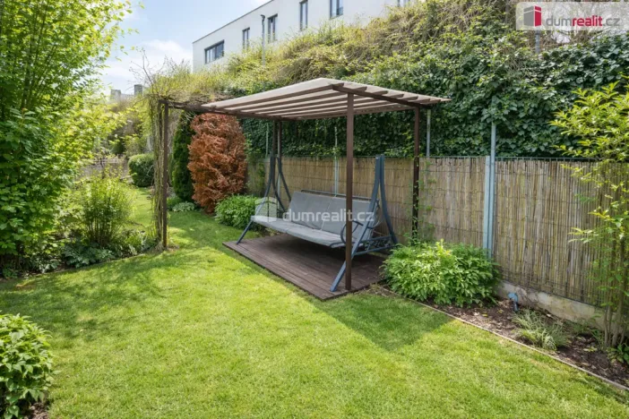 Pronájem bytu 3+kk, Praha - Modřany, Štolcova, 72 m2