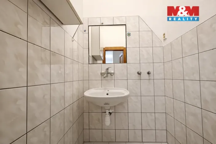 Pronájem bytu 2+kk, Opava - Město, Dolní náměstí, 94 m2