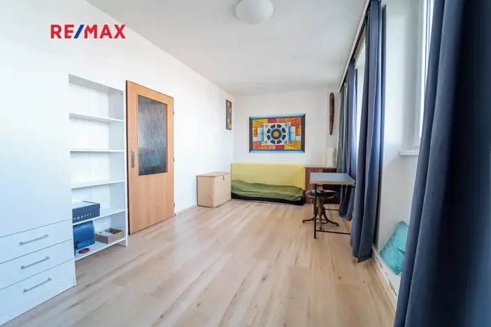 Prodej bytu 1+kk, Praha - Strašnice, Černokostelecká, 26 m2