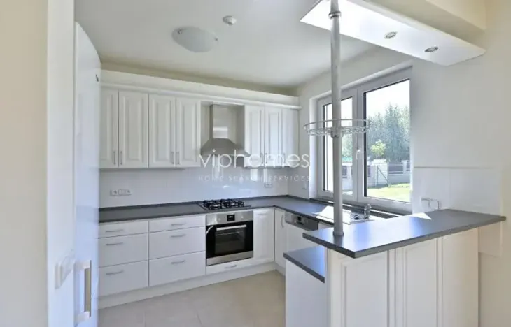 Pronájem vily, Průhonice, Pod Valem II., 335 m2