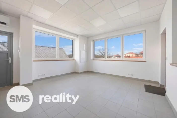 Prodej skladu, Valašské Meziříčí - Bynina, 767 m2