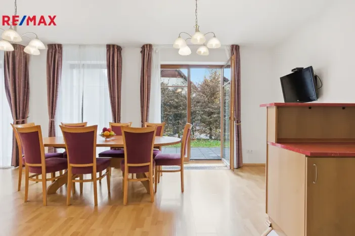 Prodej rodinného domu, Karlovy Vary, Slovenská, 137 m2