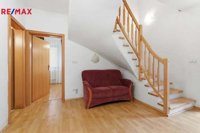 Prodej rodinného domu, Karlovy Vary, Slovenská, 137 m2