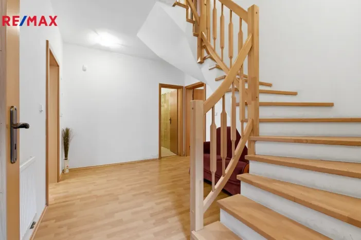 Prodej rodinného domu, Karlovy Vary, Slovenská, 137 m2