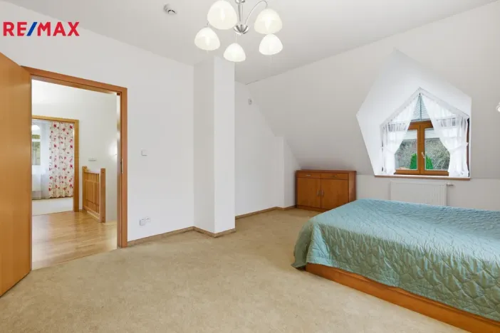 Prodej rodinného domu, Karlovy Vary, Slovenská, 137 m2