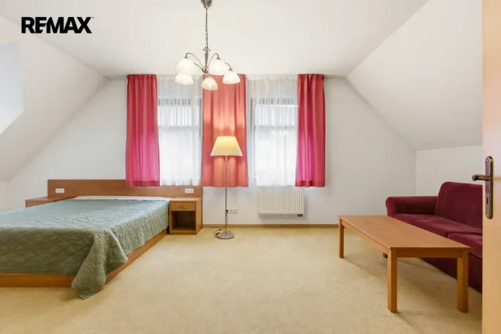 Prodej rodinného domu, Karlovy Vary, Slovenská, 137 m2