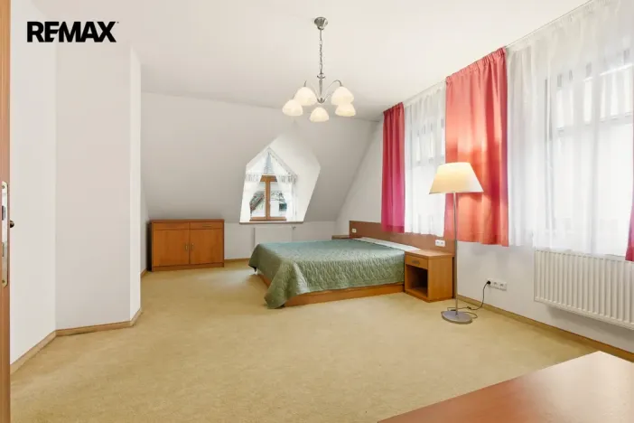 Prodej rodinného domu, Karlovy Vary, Slovenská, 137 m2