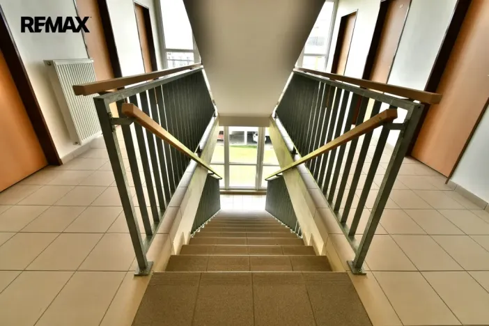 Pronájem bytu 1+kk, Hradec Králové - Třebeš, Svatojánská, 30 m2