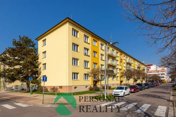 Pronájem bytu 3+1, Pardubice, Benešovo náměstí, 83 m2