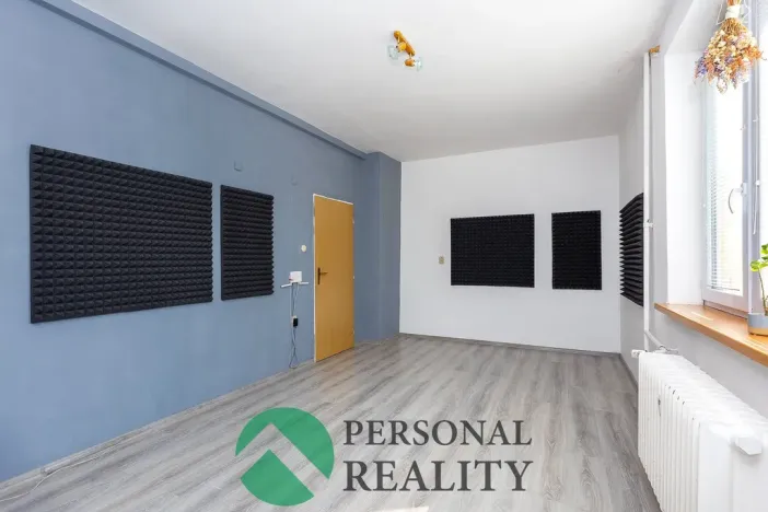 Pronájem bytu 3+1, Pardubice, Benešovo náměstí, 83 m2