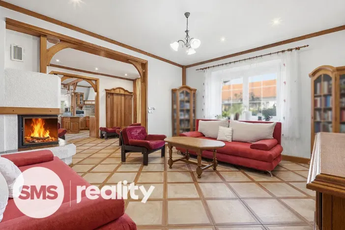 Prodej rodinného domu, Štítary, 327 m2