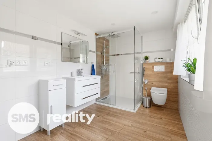 Prodej rodinného domu, Štítary, 327 m2