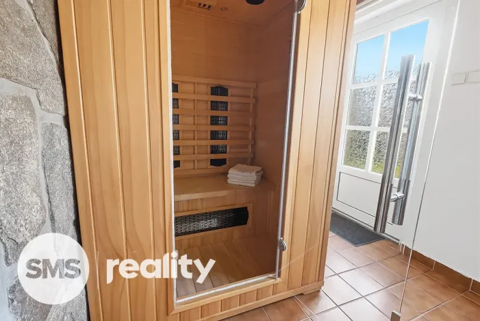 Prodej rodinného domu, Štítary, 327 m2