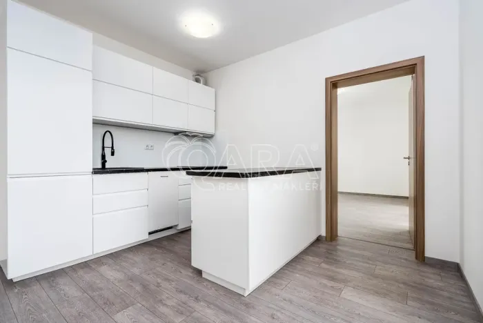 Prodej bytu 2+kk, Praha - Hlubočepy, Ke Smíchovu, 47 m2