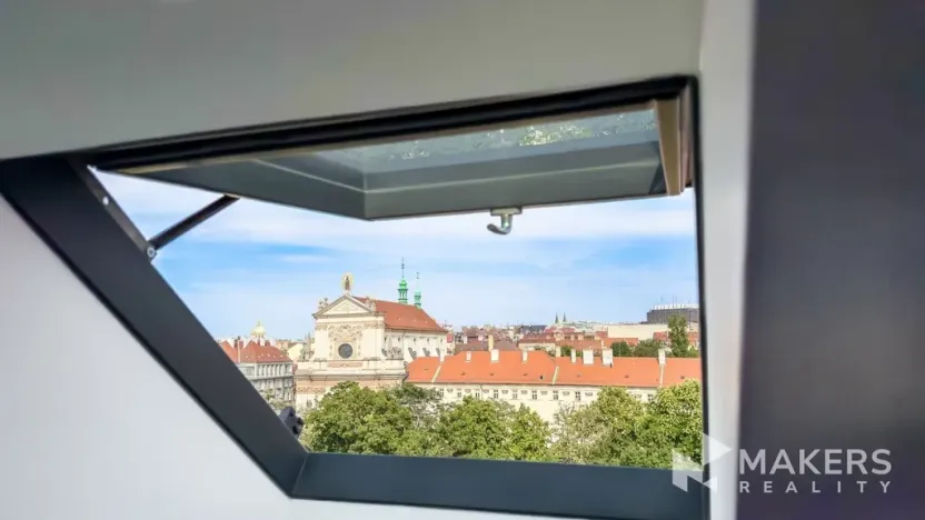 Pronájem kanceláře, Praha - Nové Město, Karlovo náměstí, 128 m2