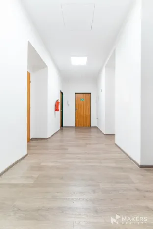 Pronájem kanceláře, Praha - Nové Město, Karlovo náměstí, 128 m2