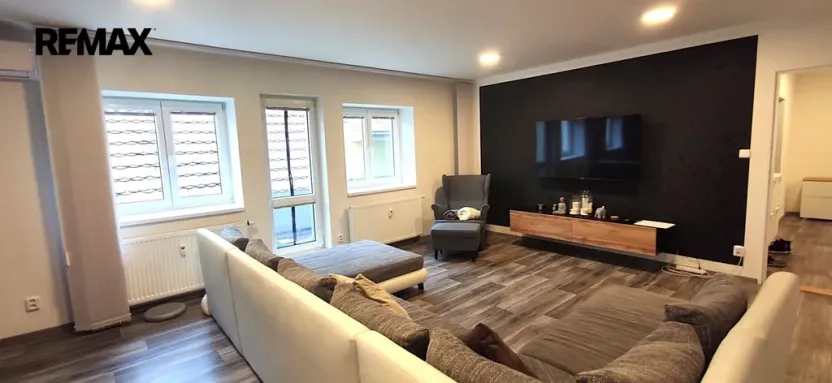 Pronájem bytu 2+kk, Bruntál, nám. Míru, 70 m2