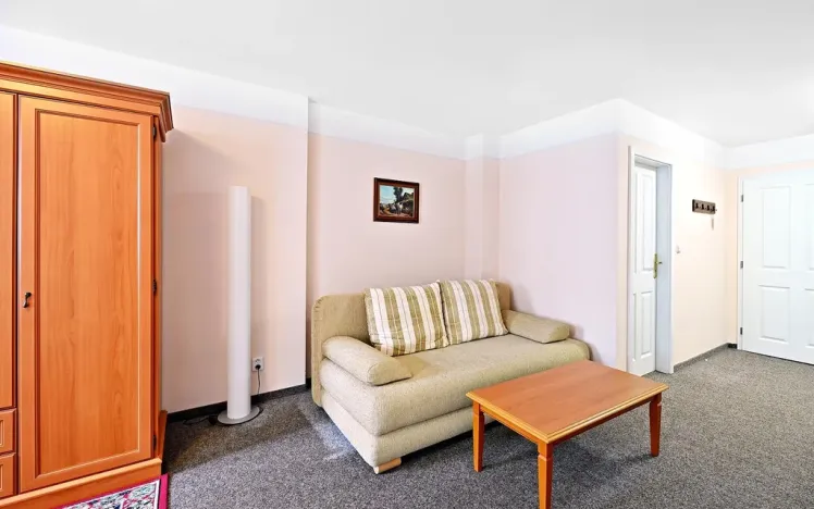 Prodej vícegeneračního domu, Nové Hamry, 660 m2