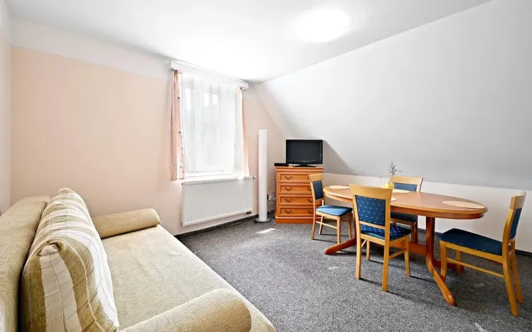 Prodej vícegeneračního domu, Nové Hamry, 660 m2