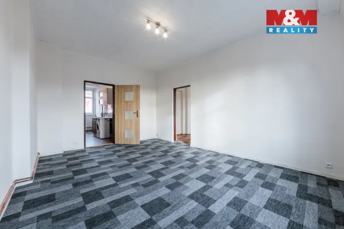 Prodej bytu 2+1, Karlovy Vary - Rybáře, Lad. Koubka, 50 m2