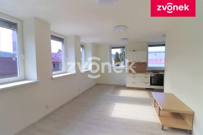 Pronájem bytu 1+kk, Valašské Klobouky, 35 m2