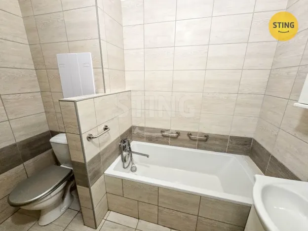 Prodej bytu 2+1, Karviná, tř. Těreškovové, 56 m2