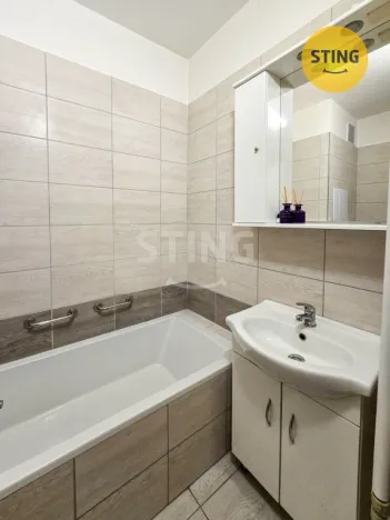 Prodej bytu 2+1, Karviná, tř. Těreškovové, 56 m2