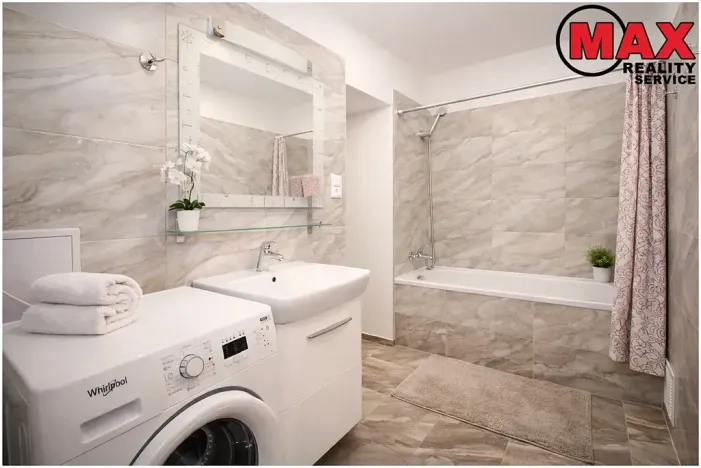 Pronájem bytu 3+kk, Praha - Vršovice, Bulharská, 80 m2