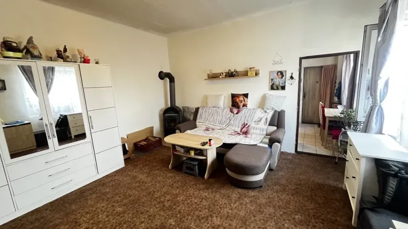 Prodej bytu 1+1, Křešice, Kolonie, 59 m2