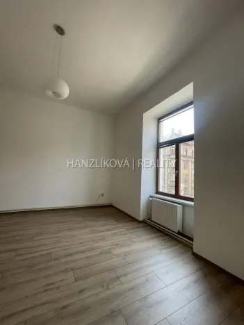 Pronájem bytu 2+1, České Budějovice - České Budějovice 6, Žižkova tř., 47 m2